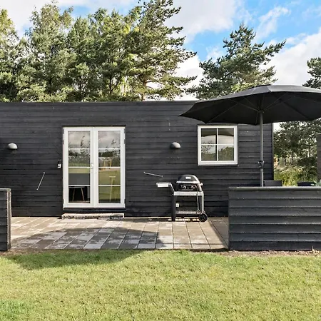2 Bedroom Gorgeous In Vaeggerlose Boto By
